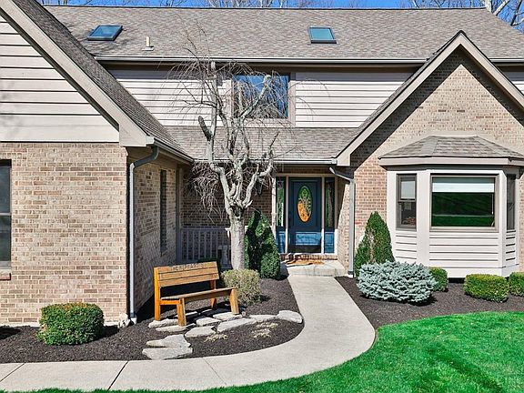 3rd image of 5956 Oakland Gardens Ct
