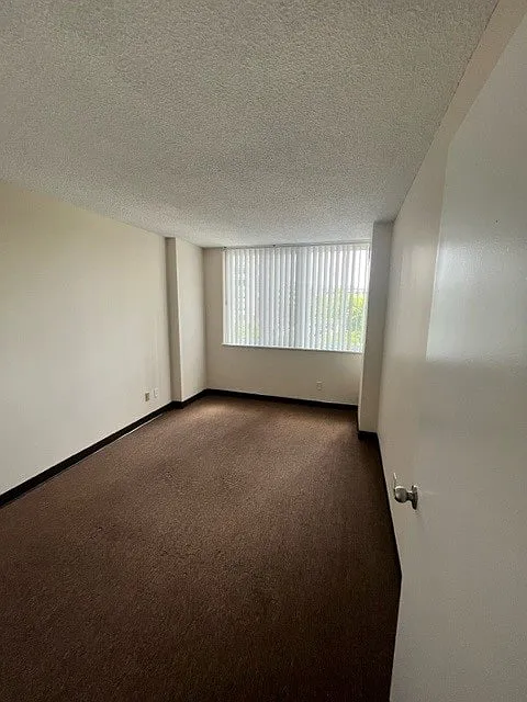 VIRGINIA TOWERS APARTMENTS — Photo 2