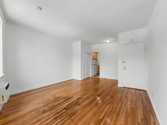 4th image of 579 Hudson St APT 2B