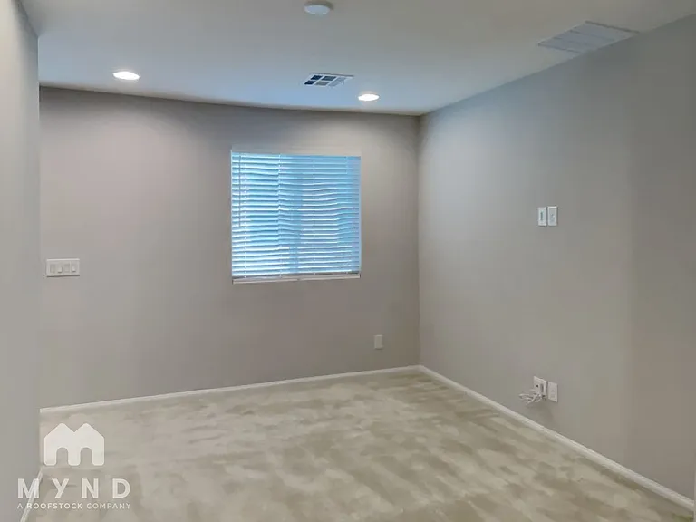 6646 Evander St — Photo 5