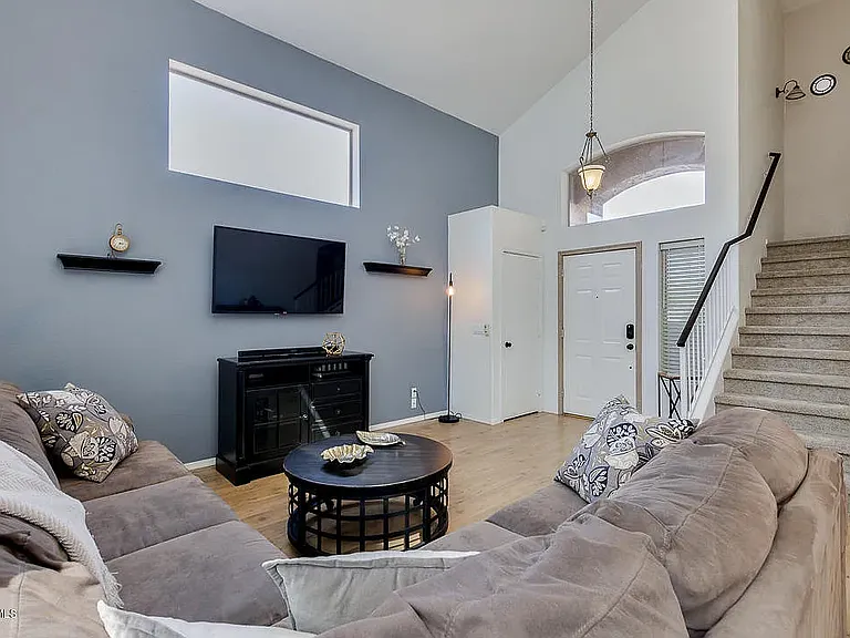 1348 S Heritage Dr — Photo 16