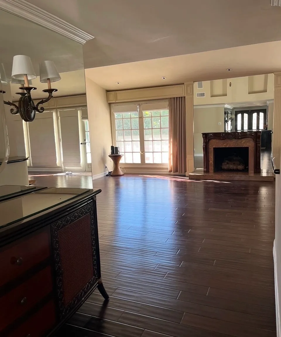 5901 Valerie Ave — Photo 4