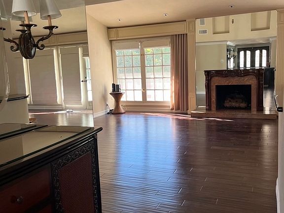 4th image of 5901 Valerie Ave