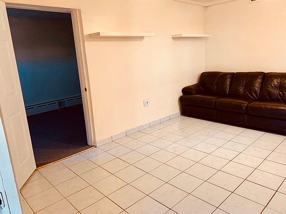 3rd image of 8274 170th St