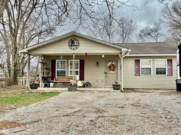 964 Center St, Martinsville, IN 46151