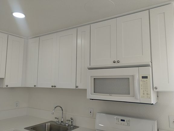 4th image of 501 S Mistletoe Ave Spc 14