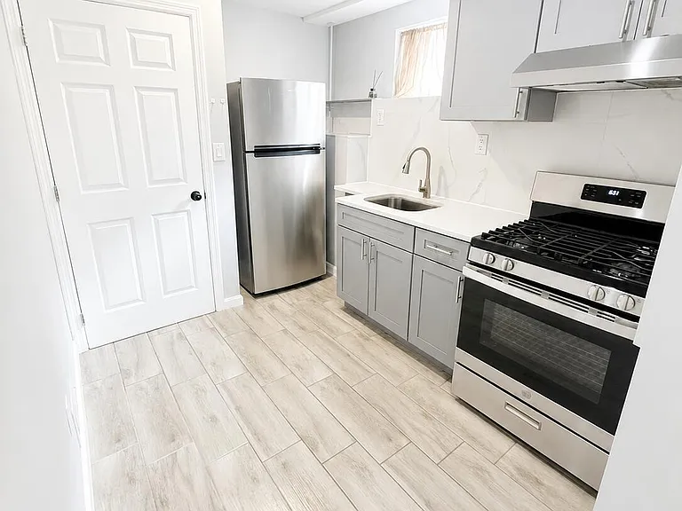 24 Drumgoole Rd E #1 — Photo 2