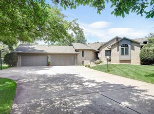 7480 River Shore Ln, Champlin, MN 55316