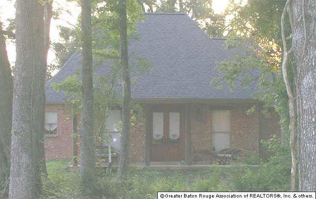 8599 Pin Oak Ln, Zachary, LA 70791 | Zillow