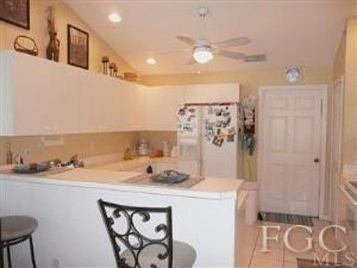 4th image of 207 SE 17th Ter