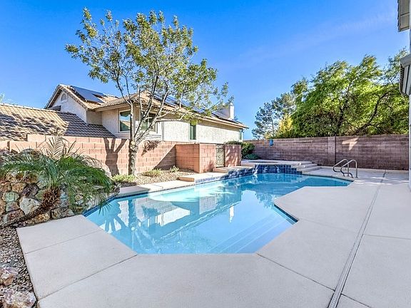 2nd image of 420 Crater Ct