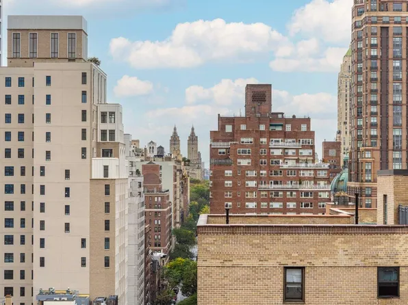 301 East 75th Street image 17 of 30