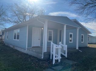 1101 S Maple St, Connersville, IN 47331