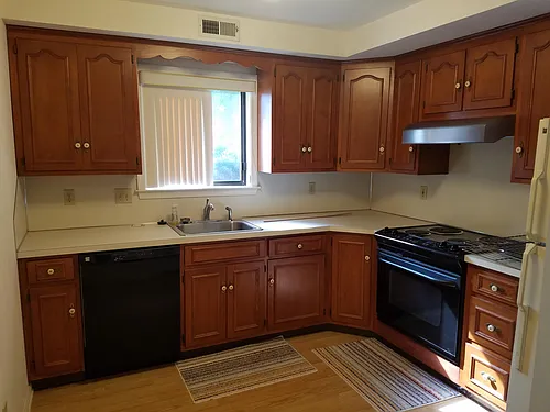 4509 N Hedgerow Dr #2 Photo 1