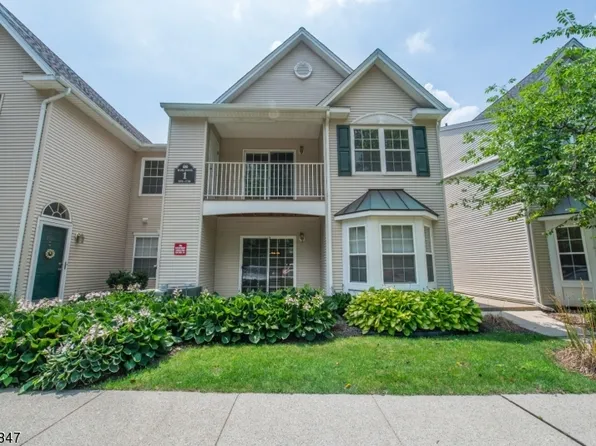 104 Cambridge Ct, Clifton City, NJ 07014