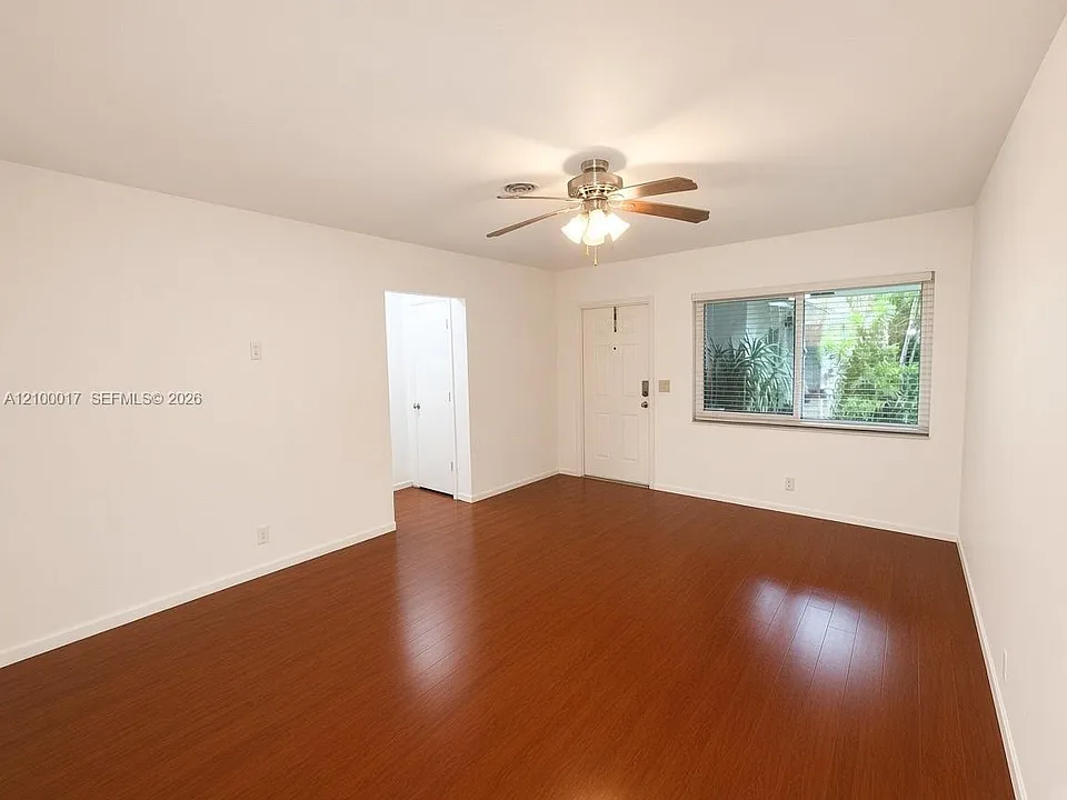 345 NW 32nd St #345