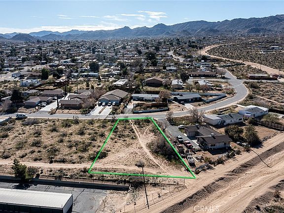 4th image of 61480 Division St #9