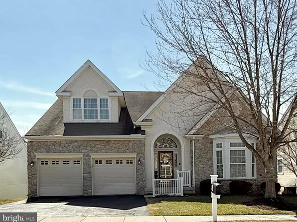 322 McNeil Ln, West Grove, PA 19390