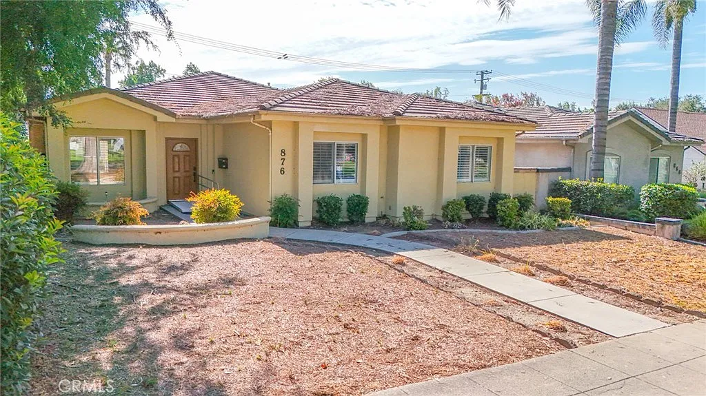 5 bed, 2640 sqft, $6,500 — Photo 2