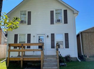 225 E 1st St, Spring Valley, IL 61362