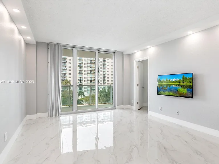 19380 Collins Ave #507 — Photo 10