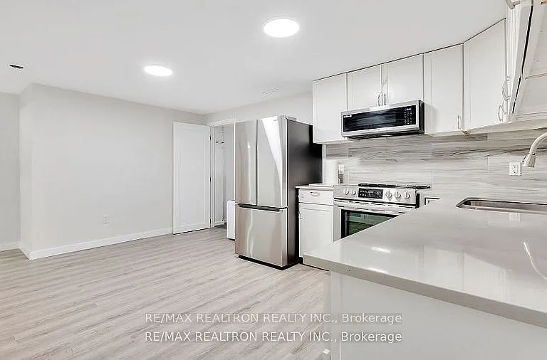 1282 Winter Ave #BASEMENT — Photo 10