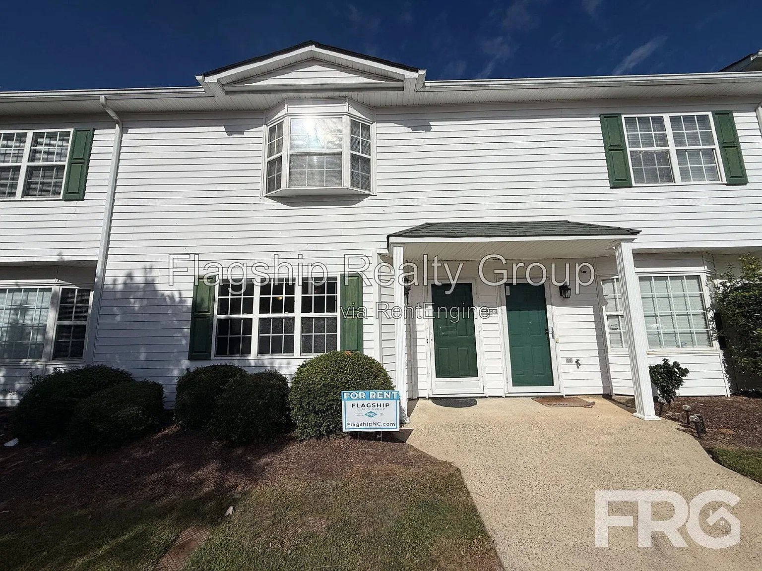 2 bed, 1.5 bath, 1453 sqft, $1,200 — Photo 4