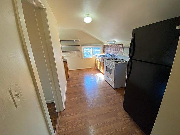 5th image of 1621 Leverette St #2