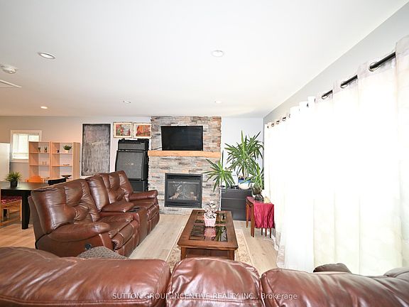4th image of 79 23rd St N