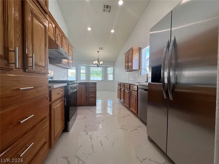 5645 W Katie Ave — Photo 34