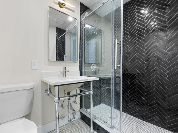 138 East 38th Street image 5 of 9