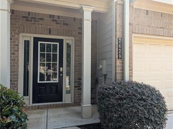2429 Castle Keep Way SE