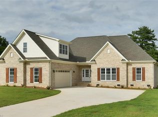 126 Copperfield Dr, Mocksville, NC 27028