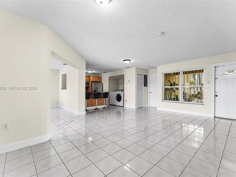12622 SW 211th Ter — Photo 13
