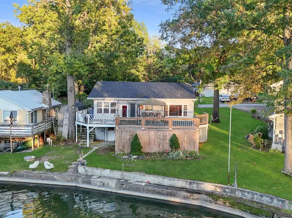 530 Bayview Dr, Rome City, IN 46784