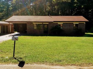 661 N Madison St, Ashdown, AR 71822