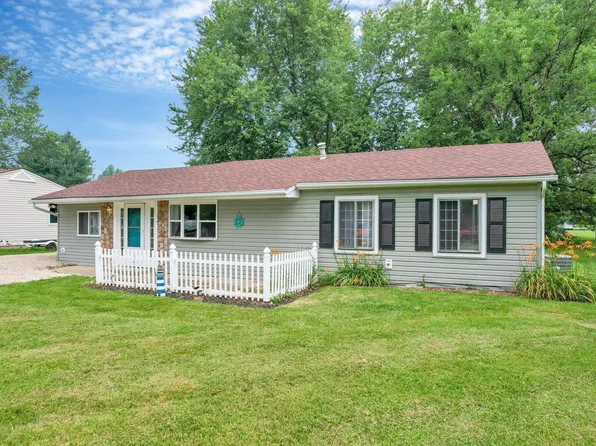 42 Maplewood Dr, Hebron, OH 43025