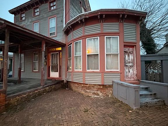 2nd image of 109 N Broad St