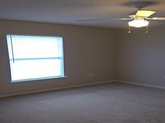 2nd image of 826 Halifax Dr #0