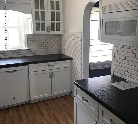 5th image of 4644 Tolland Ave