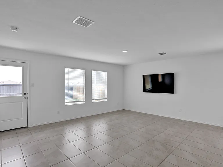 1207 Tallow Trl — Photo 25