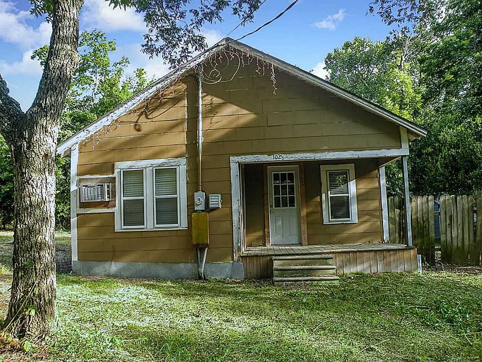 1st image of 1021 McBee Ln
