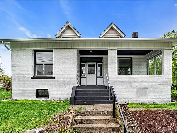 3rd image of 2123 Grandview Ave