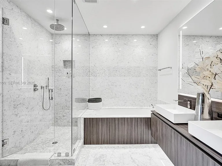 1000 Brickell Plz #Penthouse 5106 — Photo 47