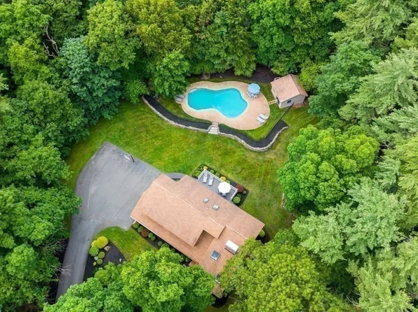 56 Wildmeadow Rd, Boxford, MA 01921