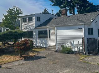 7414 S 128th St, Seattle, WA 98178