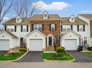 7411 Cayman Ln, Columbus, OH 43085