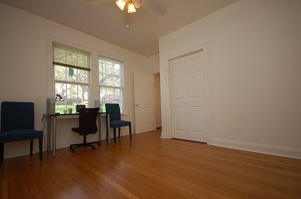 2nd image of 201 W 31st St APT G