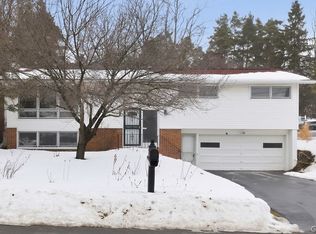 300 Greenwood Rd, Syracuse, NY 13214