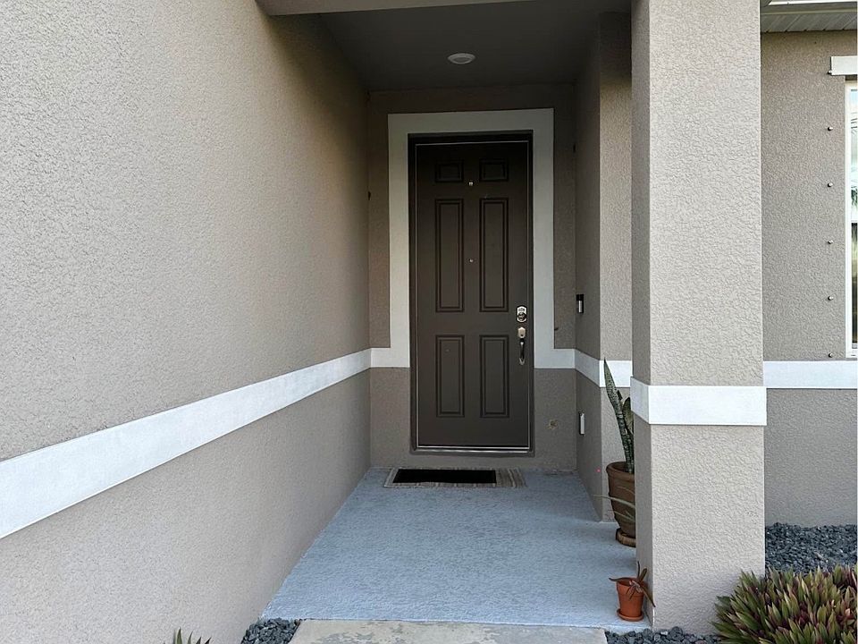 1st image of 1723 NE 33rd Ln